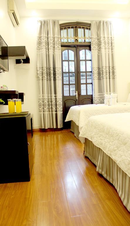 Le Petit Hà Nội